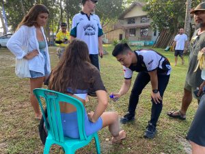 Tim Medis Polda Lampung Sigap Tangani Cedera Atlet di WSL Krui Pro 2024