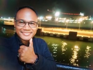 Fajar di Pelabuhan: Perjalanan Sang Pegiat Linguistik Forensik