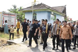 Kunker Ke Tubaba, Gubernur Arinal Lakukan Restocking Ikan Di Sungai Wai Kiri Pagar Dewa