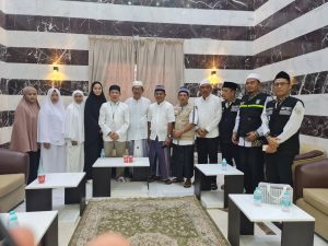Pj. Bupati Pringsewu mengunjungi Pemondokan Jamaah Haji asal Kabupaten Pringsewu Di MAKKAH