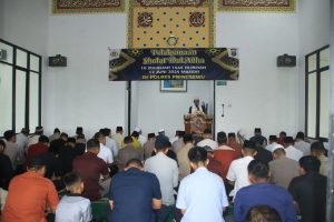 Polres Pringsewu Gelar Ibadah Sholat Idul Adha dan Penyembelihan Hewan Qurban