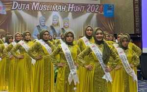 PUTRI TANGGAMUS RAIH JUARA UTAMA DALAM IVENT DUTA MUSLIMAH HUNT INDONESIA 2024