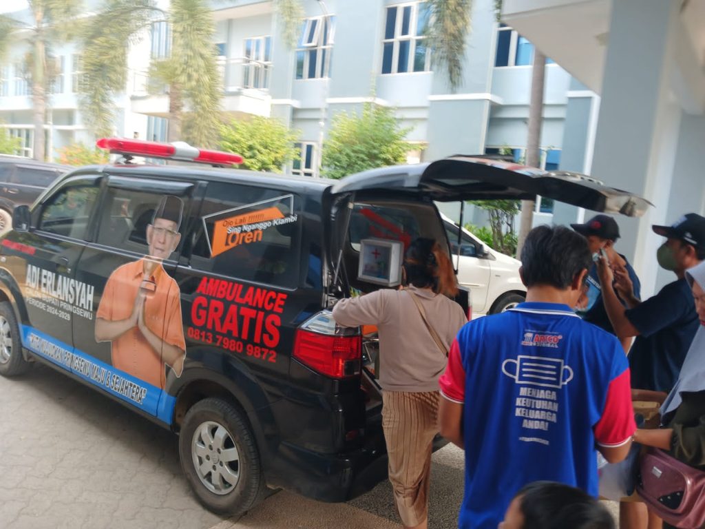 Calon Bupati Pringsewu, Adi Erlansyah Sediakan Ambulans Gratis untuk Masyarakat Pringsewu Yang Membutuhkan 