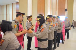 Serah Terima Jabatan Kapolres Pringsewu, AKBP M Yunnus Saputra Gantikan AKBP Benny Prasetya