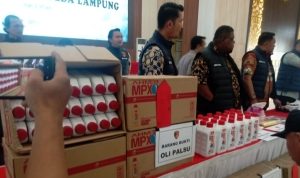 Peredaran Oli Palsu Dengan Menggunakan Merk PT Astra Berhasil Diungkap Ditreskrimsus Polda Lampung