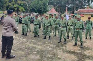 Jelang Pilkada Serentak 2024, Polsek Seputih Raman Berikan Binluh Kepada Linmas dan Aparatur Kampung