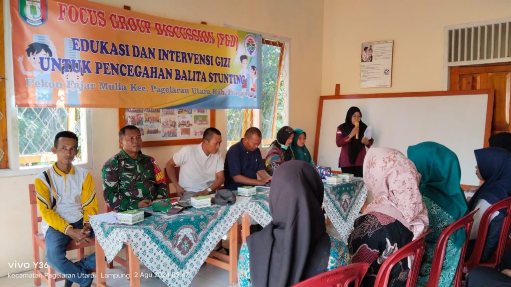 Peduli Dengan Dunia  Anak TMMD Kodim 0424/TGM Gelar Penyuluhan Cegah Stunting Dipekon Fajarmulya