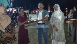 Bupati Agus Istiqlal Tutup Turnamen Bola Voli Putri TP-PKK Pesisir Barat