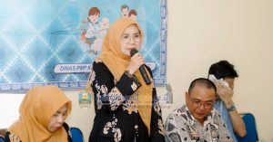 Ketua Tp-Pkk Septi Heri Agusnaeni Buka Kegiatan Pembina Kader Posyandu Di Pesisir Selatan Dan Bangkunat