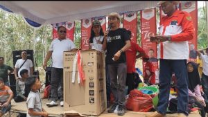 Ratusan Warga Aliansi Masyarakat menggugat Pesawaran Ikuti Jalan Sehat di Puncak Perayaan HUT RI ke-79, Ini Penjelasan Ketua Panitia 👇