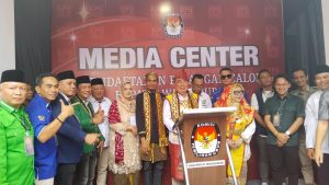 Pasangan Bakal Calon Bupati dan Wakil Bupati Tanggamus Moh. Saleh Asnawi – Agus Suranto, resmi mendaftar Di KPU