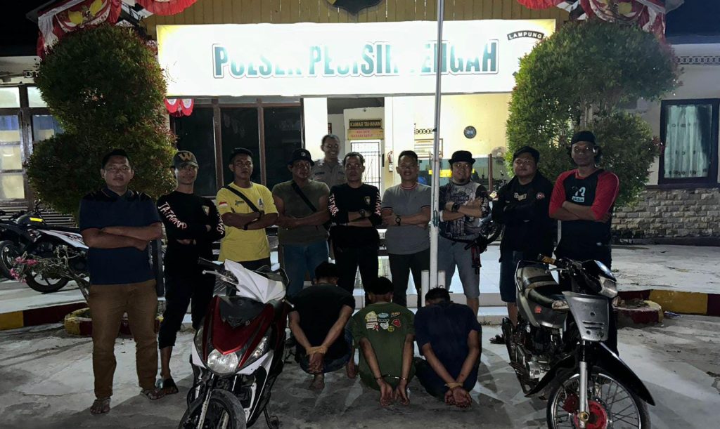 Timah panas bersarang di kaki residivis Pelaku spesialis curanmor oleh Sat Reskrim Pesisir Barat