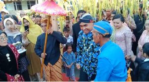 Sepulangnya Dari Dilantik Rusmanto Anggota DPRD Pringsewu, Diarak dan Disambut Secara Meriah Di Pekon Pandansari selatanÂ
