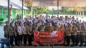 HUT Polwan ke-76: Polwan Pringsewu Edukasi Pelajar Soal Disiplin dan Masa Depan