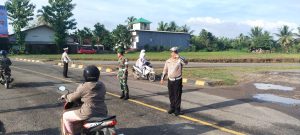 Ciptakan Kamseltibcarlantas, Polres Pesisir Barat Melaksanakan Pengamanan di Sejumlah Persimpangan