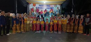 Pj. Bupati Lampung Barat Drs.Nukman MM., dan istri nya yang juga Ketua TP_ PKK Zelda Naturi Nukman