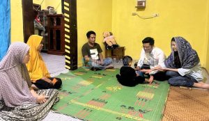 Ketua DPRD Muhammad Emir Lil Ardi Kunjungi Dua Balita Penderita Stunting.