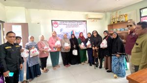 Di Hari Sumpah Pemuda KE 96, Ketua Presidium FPII Bagikan Paket sembako dan Uang Santunan Ke Anak Yatim.