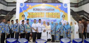 Bupati Agus istiqlal Lepas Pemberangkatan 15 Jamaah Umroh