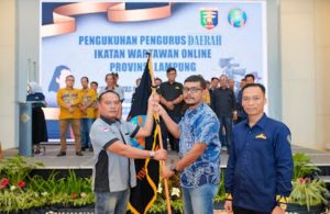 Arpani Ketua PD IWO Tubaba dikukuhkan Ketum Teuku Yudistira di Bandar Lampung