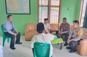 Sukseskan Pilkada 2024, Kapolsek Way Tuba Sambangi Tokoh-tokoh Ajak Jaga Kamtibmas