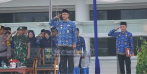 Pemkab Pesibar Gelar Upacara Paripurna Bulanan.