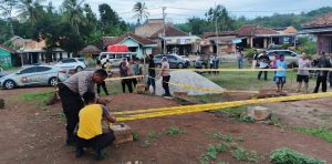 Heboh Penemuan BOM TANGAN ATAU GRANAT Aktif di Bekas Rumah Warga