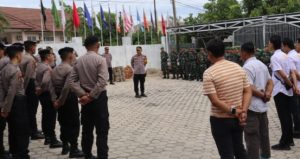 Polres Way Kanan Amankan Rekapitulasi Suara Hasil Pilkada 2024 di KPUD