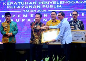 Kepatuhan Penyelenggaraan Pelayanan Publik Tertinggi, Pemkab Pringsewu Raih Penghargaan Dari Ombudsman RI