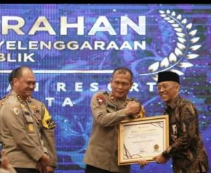 Tingkatkan Kualitas Pelayanan Publik, Ombudsman RI Berikan Piagam Penghargaan Polres Way Kanan.