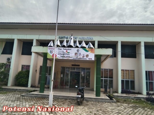 Diduga Ada penyelewengan Dana Pemeliharaan Gedung Kantor Camat Pardasuka