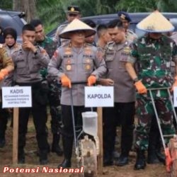 Polda Lampung Tanam Jagung, Asta Cita Presiden RI Prabowo Subianto untuk memperkuat ketahanan pangan dan mewujudkan swasembada