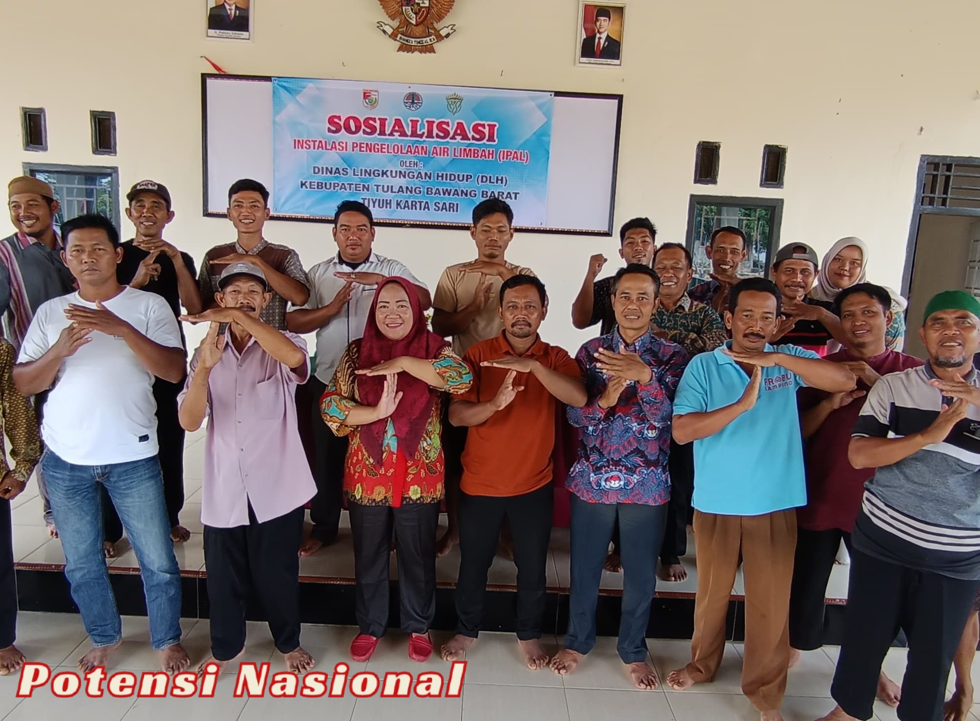 Puluhan Warga Pemilik UMKM Tiyuh Karta Sari Kecewa Dengan Kinerja DLH Tubaba