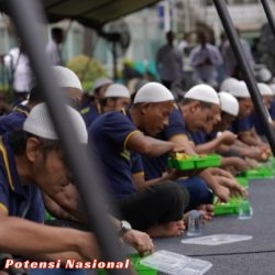 Menteri Imipas Makan Bersama Warga Binaan Rutan Cipinang