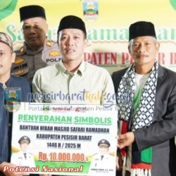 Bupati-Wakil Bupati Pesibar Hadiri Safari Ramadhan Di Ponpes Barokatul Qodiri Pesisir Utara