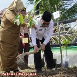 Penanaman 1 Juta Pohon Matoa, Wakil Bupati Pringsewu Ajak Peduli Menjaga Bumi