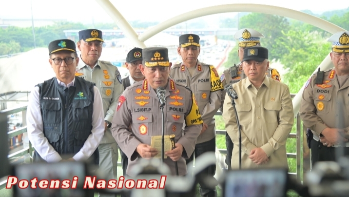 Kapolri Tinjau Langsung Arus Balik Lebaran di Tol Cikatama