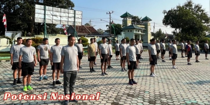 Jaga Kebugaran Jasmani, Anggota Kodim 0427/Way Kanan Melaksanakan Olahraga Bersama