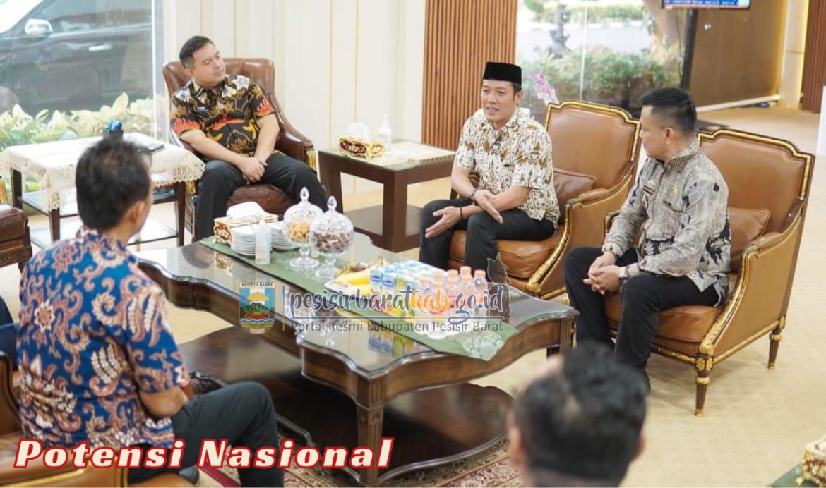 Bupati Pesibar Dedi Irawan Silaturahmi Ke Sekjen Kemendagri Bahas Soal Percepatan Urusan Pemerintahan Dan Sinkronisasi Pusat Dan Daerah