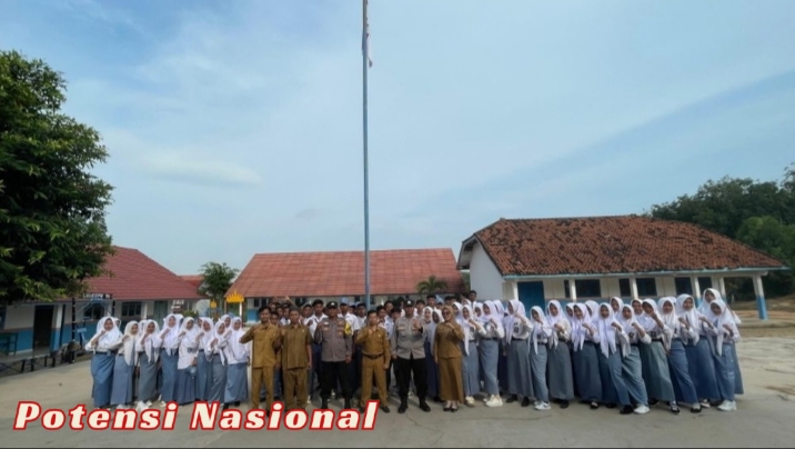 Polsek Negara Batin Beri Penyuluhan di SMA Hidayatul