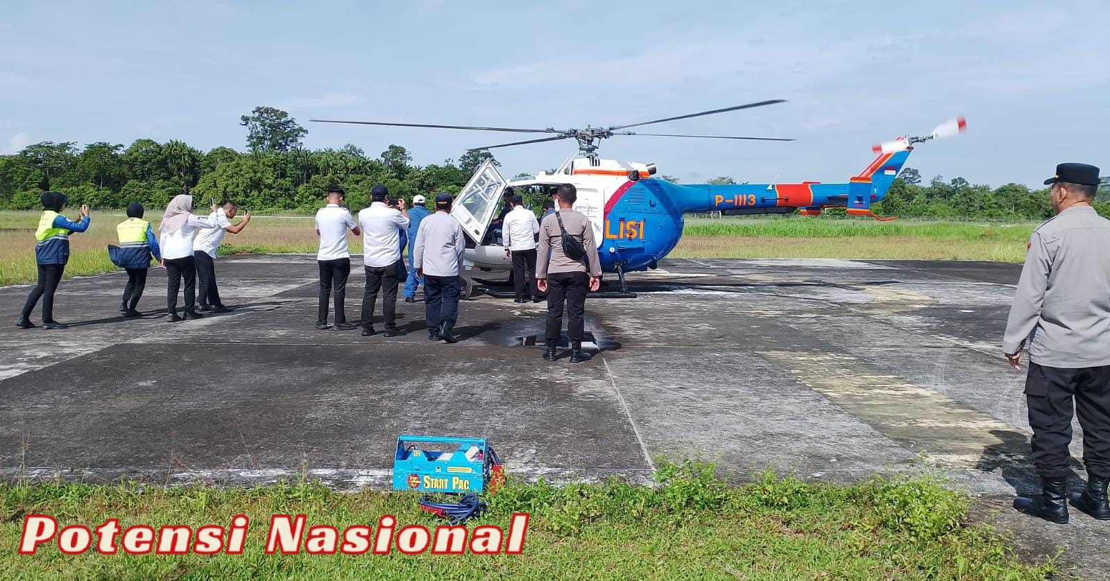 Kapolsek Pesisir Tengah Dan Wakil Bupati Pesisir Barat Laksanakan Patroli Udara Pantau WSL Krui Pro QS6000 2025