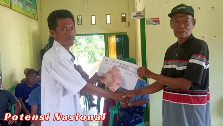 Peratin Tanjung Jati Salurkan BLT-DD Tahap I 2025 kepada 19 KPM