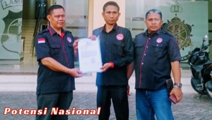 Ketua FPII lampung bersama anggota nya Resmi Melaporkan Oknum Mengaku Pengacara ke Polda Lampung