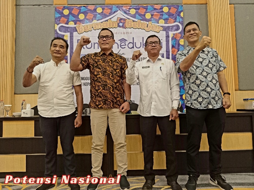 Para KUPT SD dan SMP Di Pringsewu Lampung Dilatih Penggunaan Koding dan Kecerdasan Artifisial