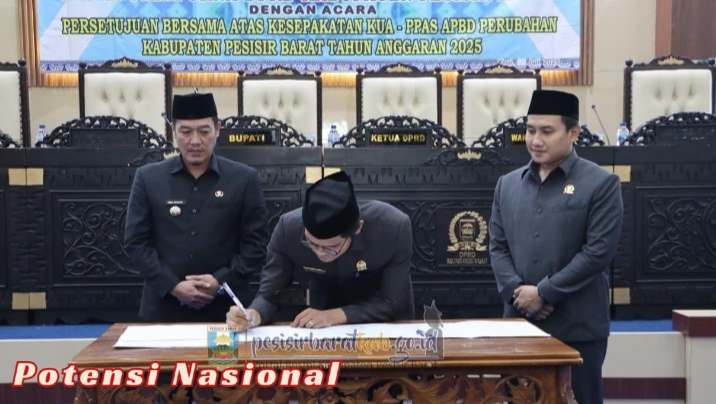 Bupati Dedi Irawan Hadiri Rapat Paripurna Persetujuan Kesepakatan Kua- PPPAS APBD