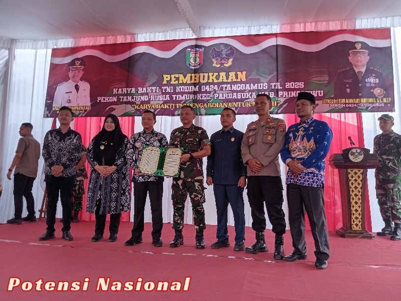 Bupati Pringsewu Buka Karya Bakti TNI Di Tj. Rusia Timur