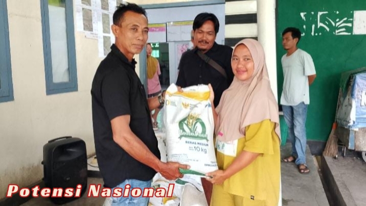 Pratin Pekon Biha Rizkon Alhuda Salurkan Bantuan Beras kepada 221 KPM Tahun 2025