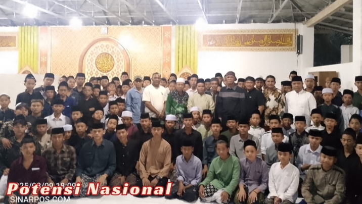 Ketum DPP GRIB Jaya H. Hercules Rosario de Marshal Berikan Santunan ke Pondok Pesantren Baitul Makmur Kota Metro
