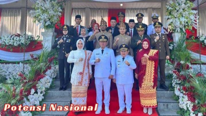 Kapolres Pesibar Ajak Masyarakat Jaga Persatuan pada Upacara HUT ke-80 RI