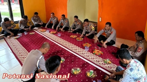 Polsek Bengkunat Gelar Binrohtal, Perkuat Iman dan Etos Kerja Personel